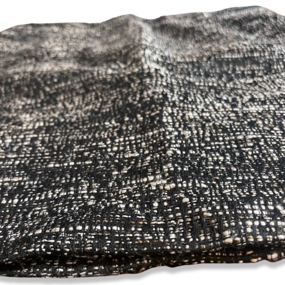 H&M || Boucle Mini Skirt | Black & White || size 10 - Picture 13 of 13